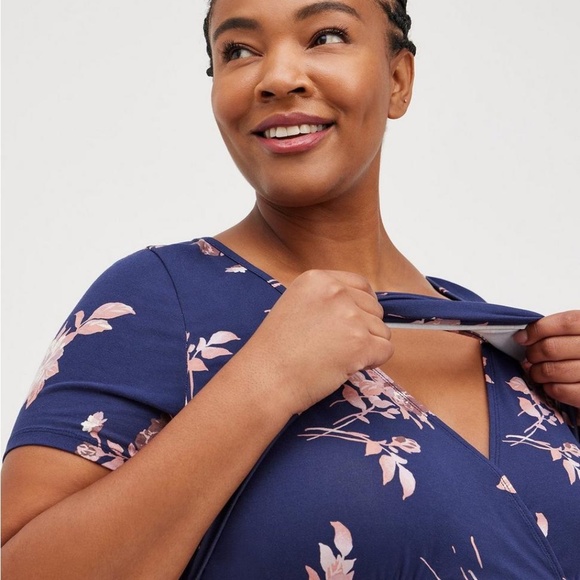 torrid Tops - Torrid Maternity Super Soft Scoop Neck Nursing Tee NWT Size 0X